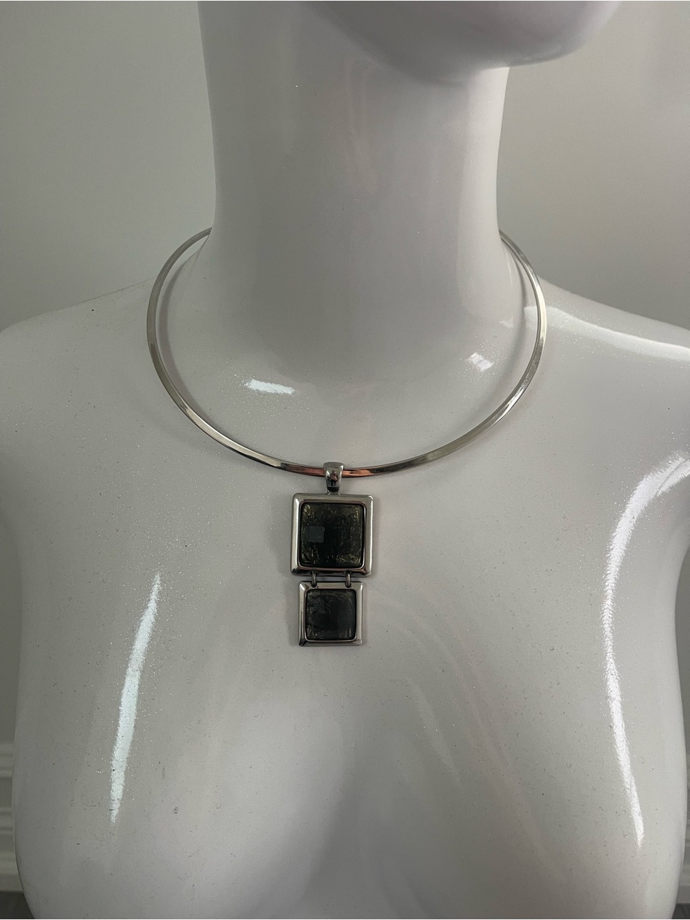 (Set) Silver Choker Necklace with Black Square Pendant + bracelet